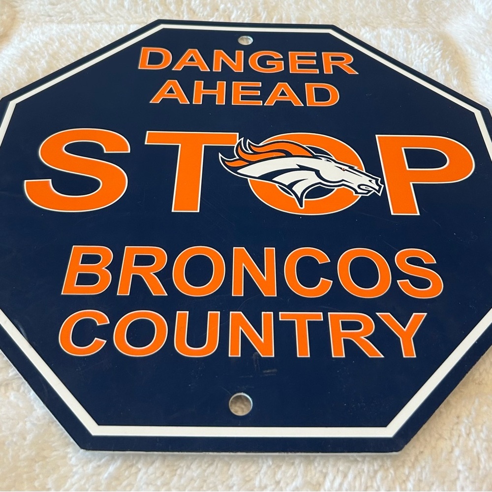 Denver Broncos Wall Decor (2 signs and 1 flag)
